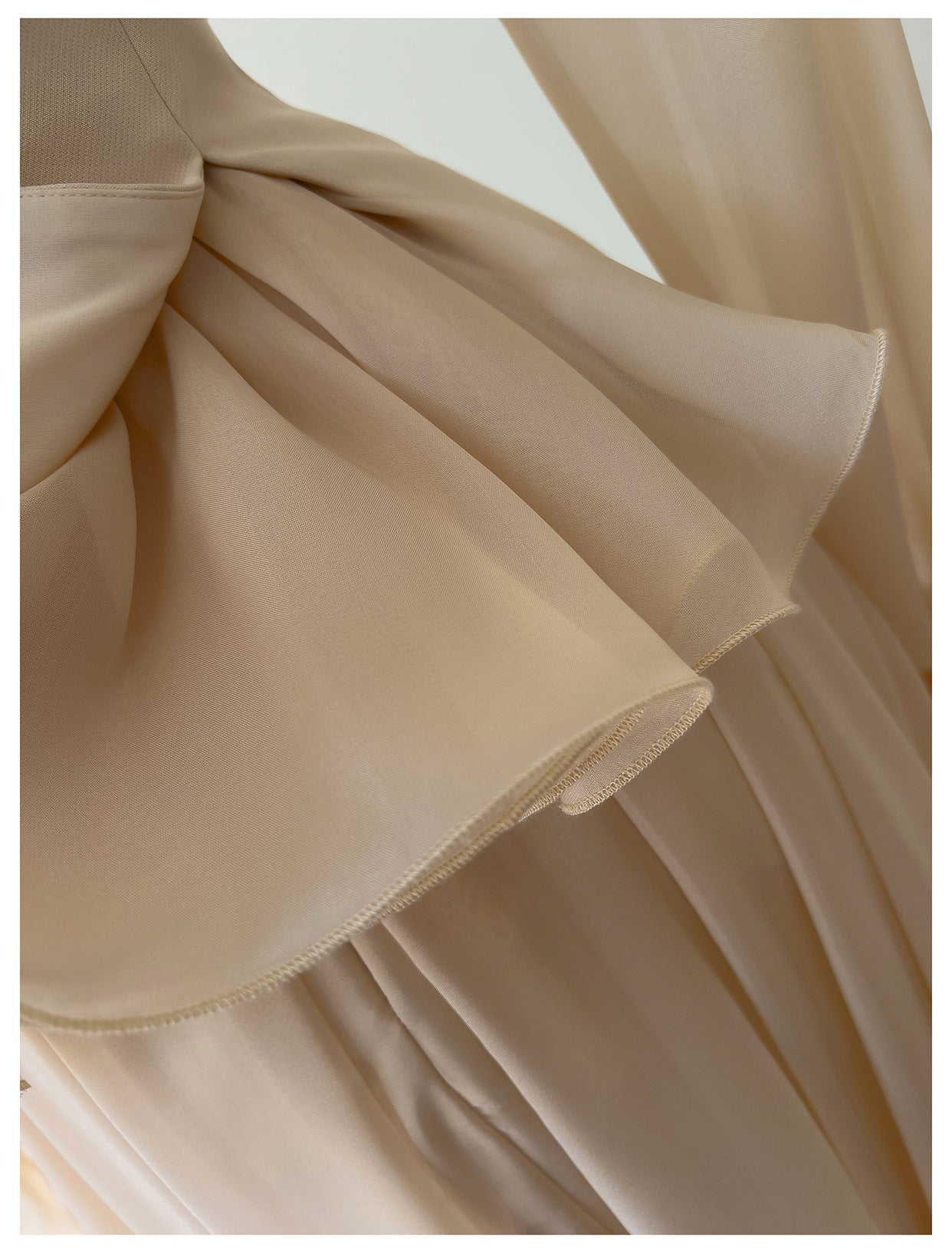 Yige Lila2025Early Autumn New Apricot Waist-Cinching Long Sleeve Coat Paired with Long Skirt 71443+51361