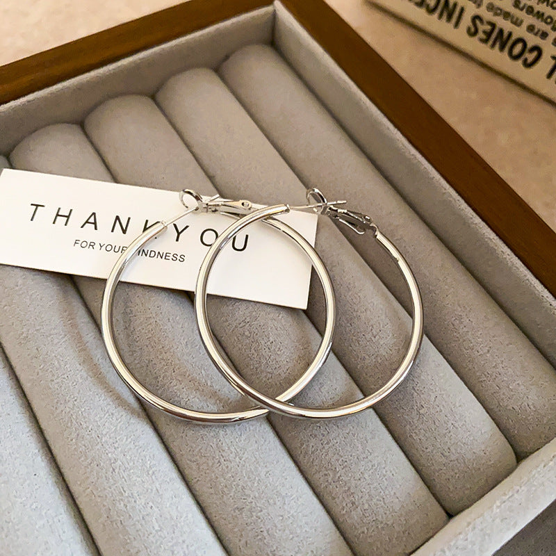 Silver Needle Irregular Round Earrings Simple Minimalist Style Fashion European and American Stud Earrings Elegant Light Luxury High-end Feel Earrings for Women