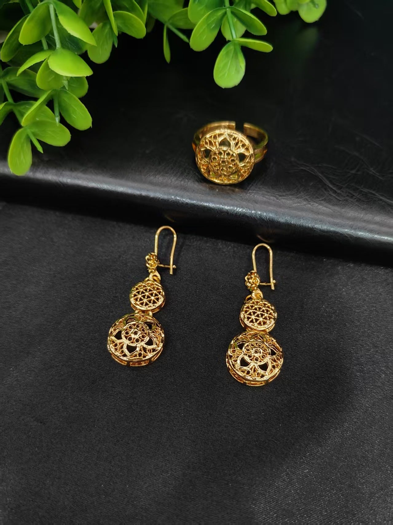 Hot Sale Recommendation Dubai24K Gold Women's Jewelry Set Middle Eastern Bride Necklace Earrings Ring Bracelet Four-Piece Set