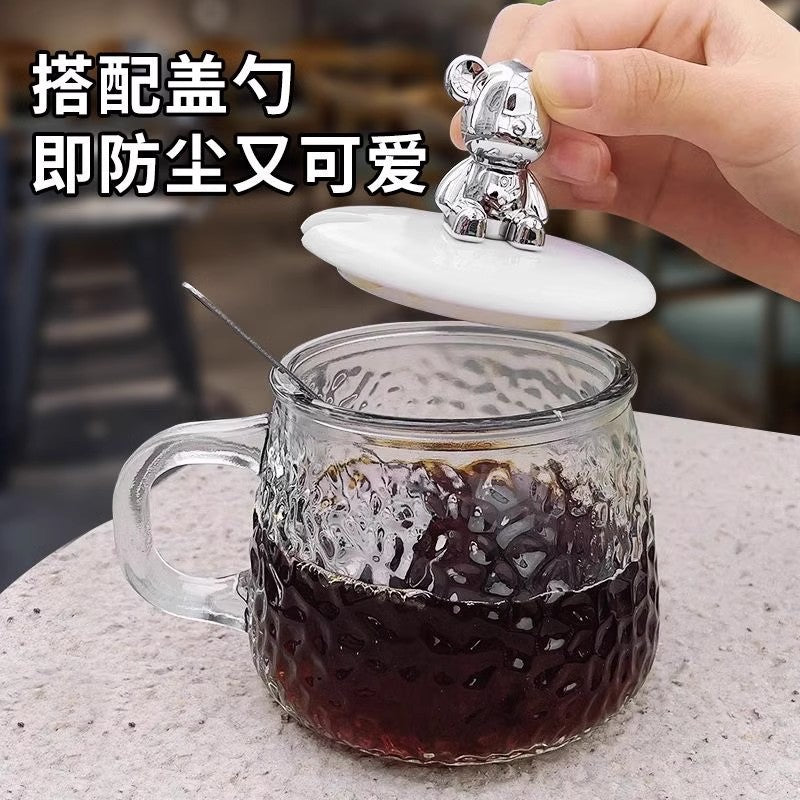 Creative Hammered Bear Glass Cup for Women ins High-Quality Aesthetic Water Cup with Lid for Home Use, Transparent Breakfast Milk Cup