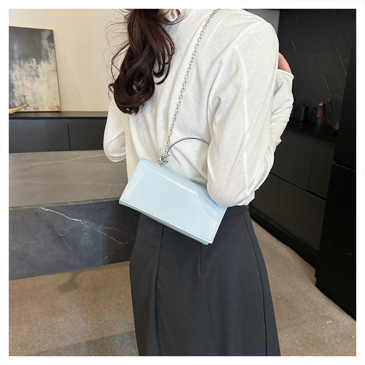 2025Spring New Chain Women's Bag Fashion Simple Stylish Single Shoulder Crossbody Bag Retro Handheld Small Square Women's Bag