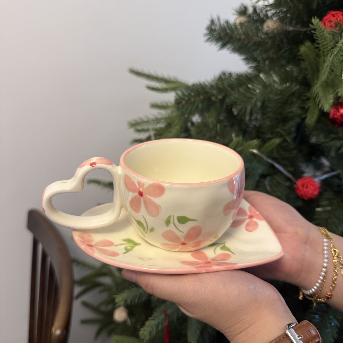 Korean Style ins Wind Hand-painted Heart Ceramic Cup and Saucer Hand Pinched Irregular Heart-Shaped Coffee Cup and Saucer Afternoon Tea Cup and Saucer