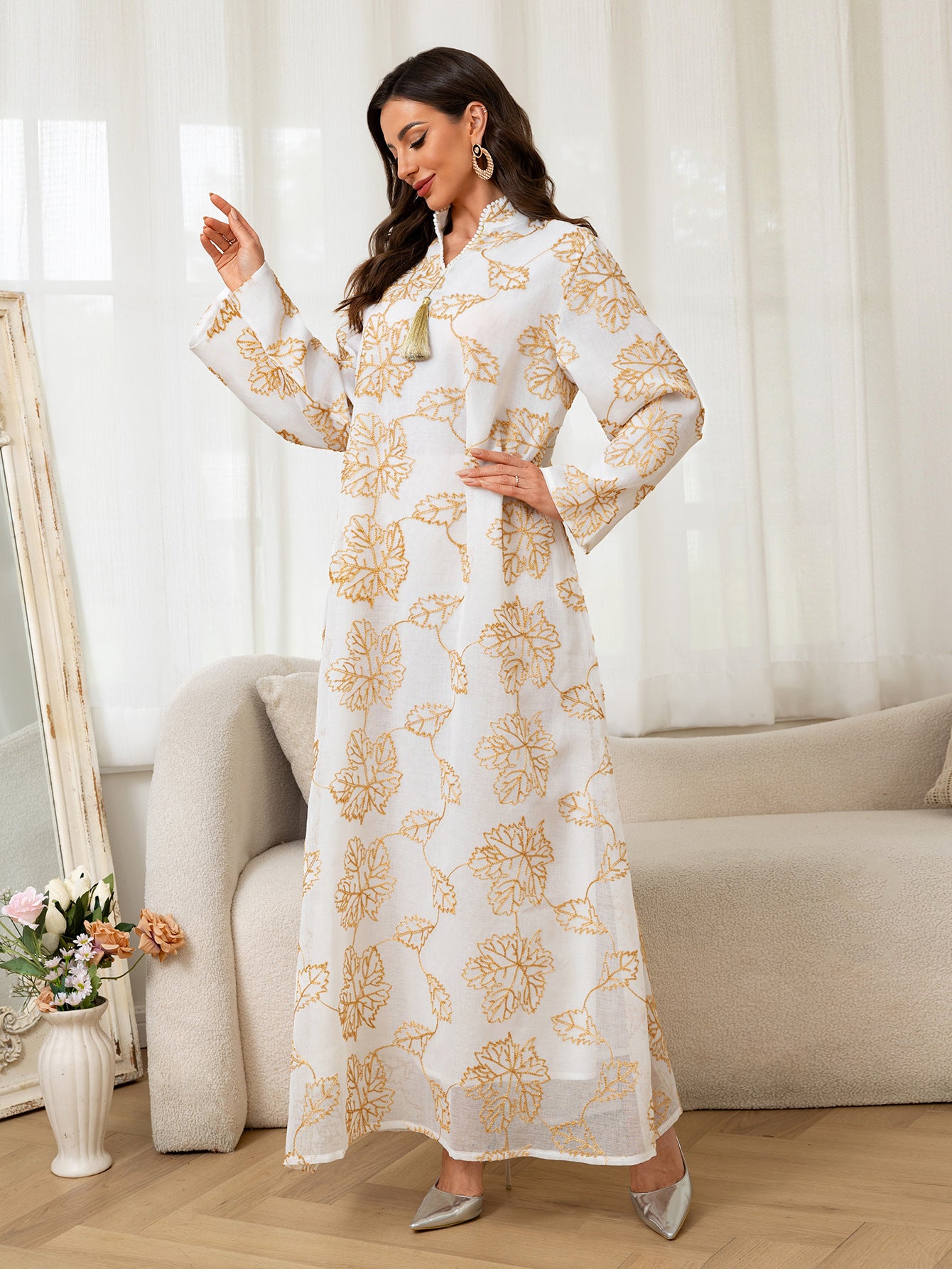 Cross-Border New Leaf Embroidery Tassel Middle Eastern Muslim Clothing Long Dress Fashion Elegant Cover-Up Dress Robe