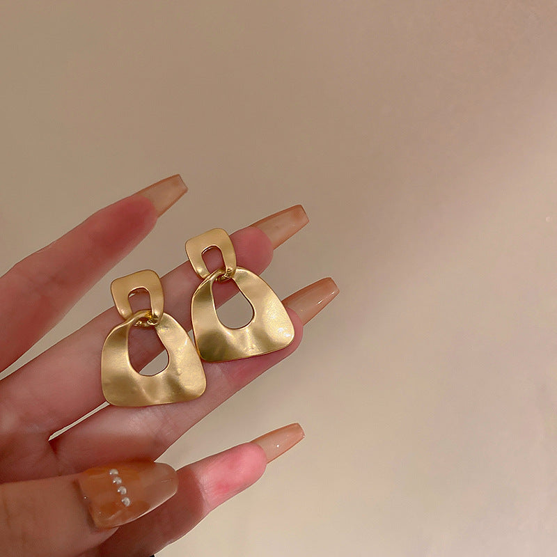 Silver Needle Metal Earrings High-end Simple Stud Earrings Fashion Versatile Light Luxury Unique Niche Earrings Yiwu Wholesale