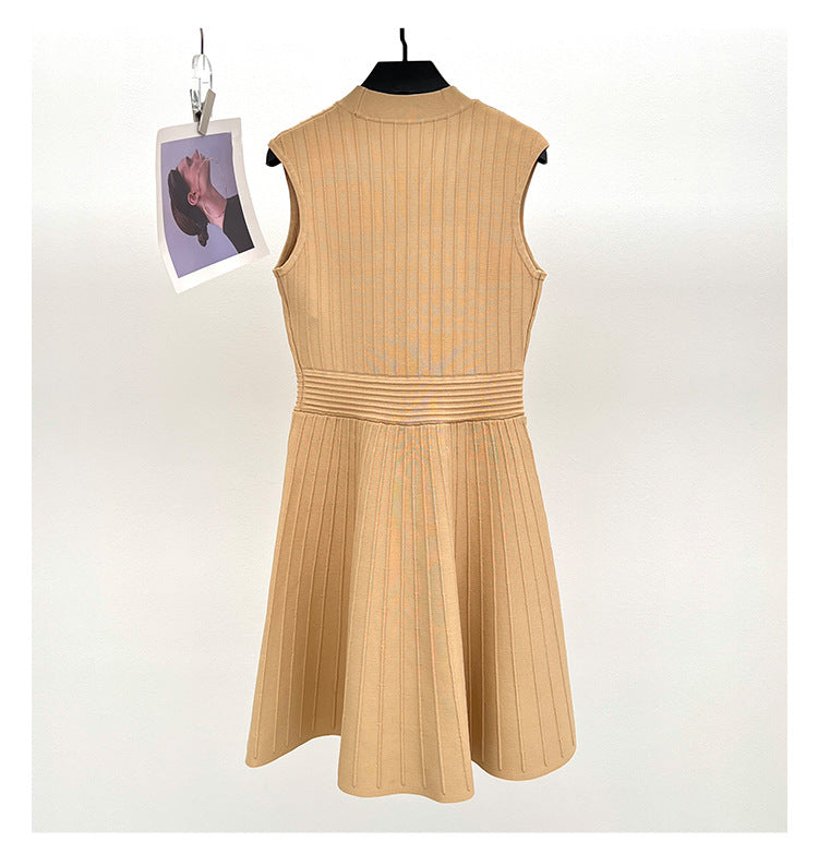 Amphiona2025New Style with a Sense of Luxury V Collar Sleeveless A Slim Fit Waist Cinching Gold Button Striped Knitted Dress