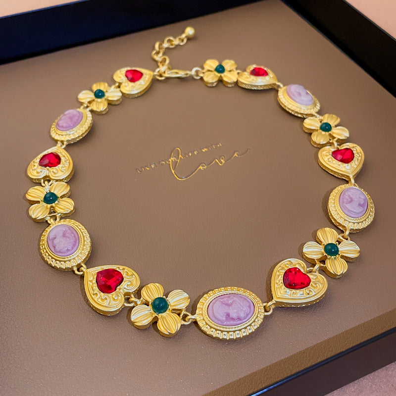 Medieval vintage Light Luxury Necklace Palace Style Heavy Craft Inlaid Diamond Water Drop Collarbone Chain High-end Vintage Necklace for Women