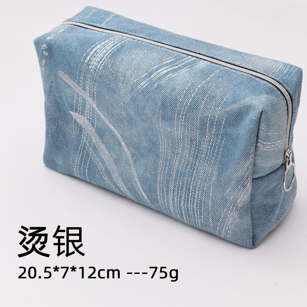2025New Women's Travel Denim Makeup Bag Large Capacity Portable Outing Cosmetic Organizer Custom Design