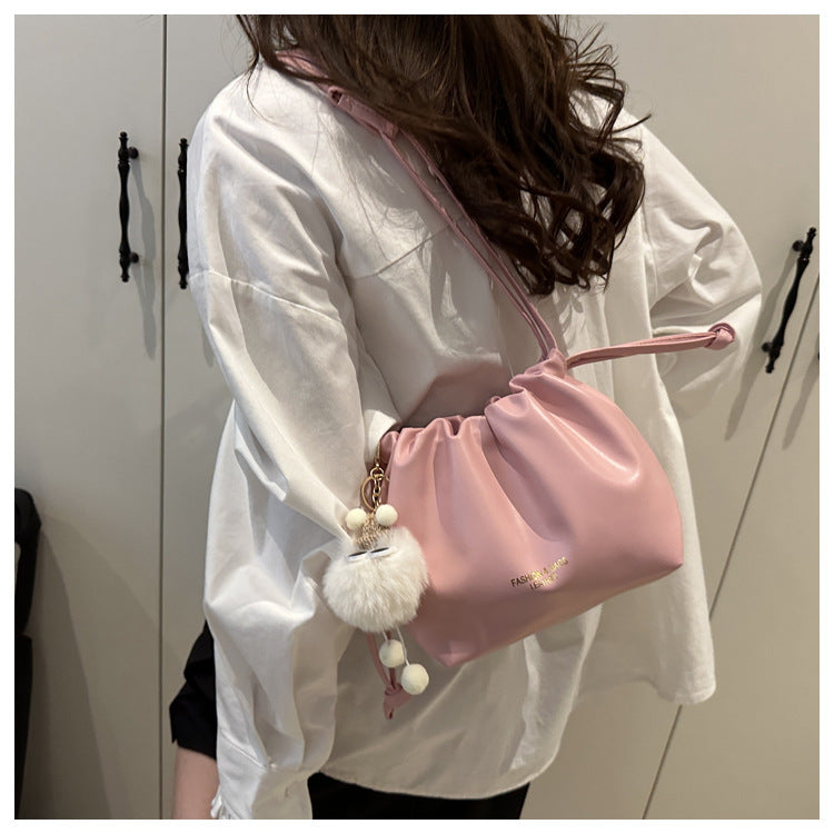 This year's trendy casual fashion elegant women's bag2025New versatile trendy single-shoulder bag with a high-end feel bucket bag
