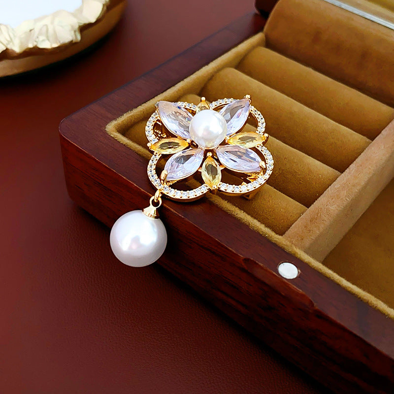 Real Gold Plated Zircon Flower Pearl Brooch Fashionable Elegant Pin Light Luxury High-end Accessories Factory Wholesale