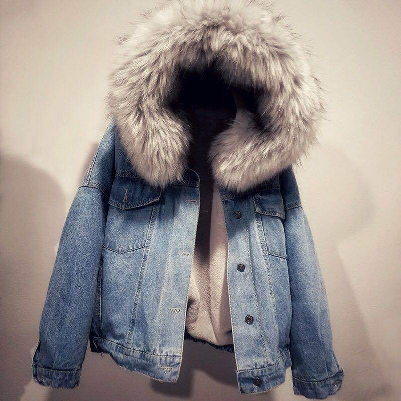 In-stock Short Cotton Jacket2025Winter Fleece-Lined New Cotton Jacket Loose Korean Style Denim Fur Collar Thickened Coat for Women