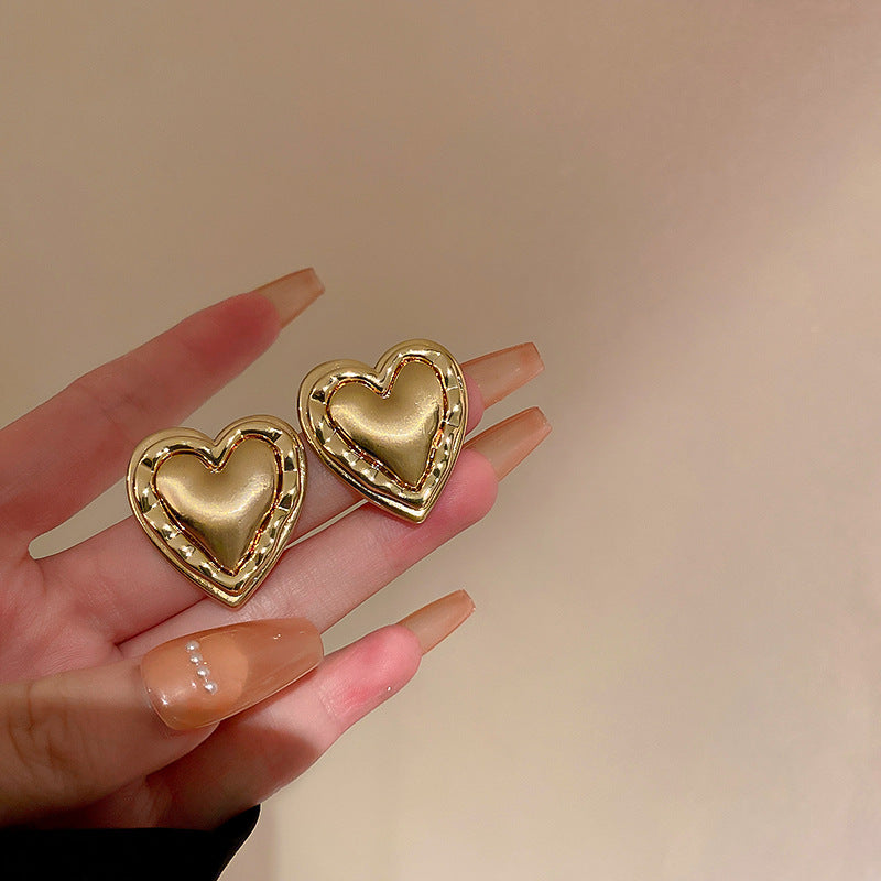 Silver Needle Metal Earrings High-end Simple Stud Earrings Fashion Versatile Light Luxury Unique Niche Earrings Yiwu Wholesale