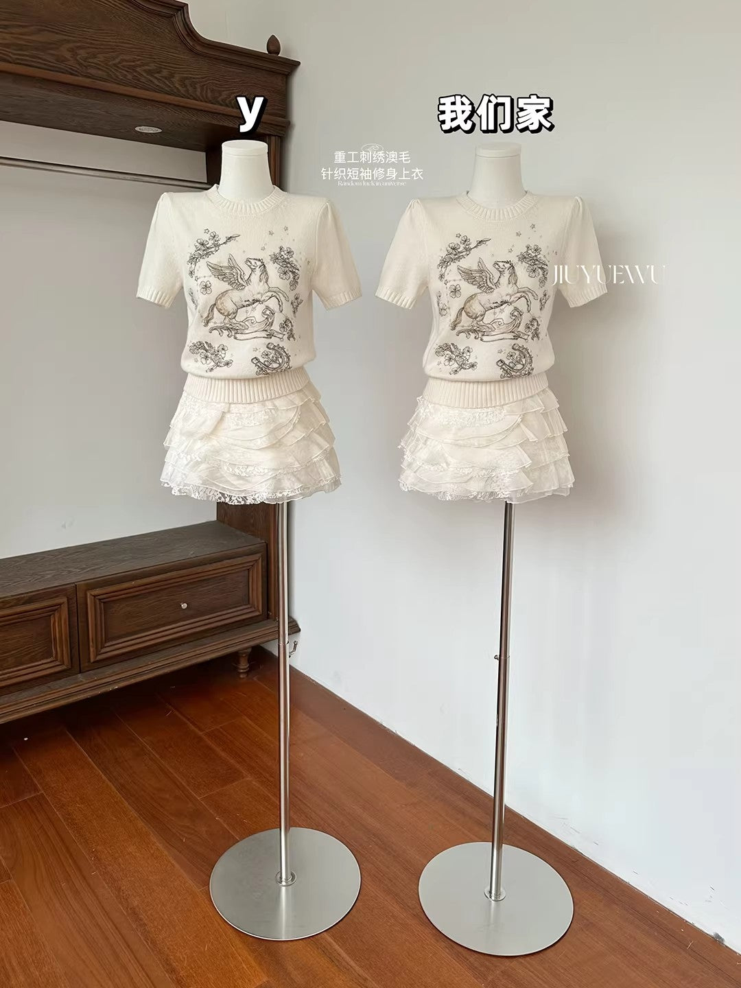White Small Floral Short Sleeve Sweater Women New Premium Feel Elegant Slimming Top
