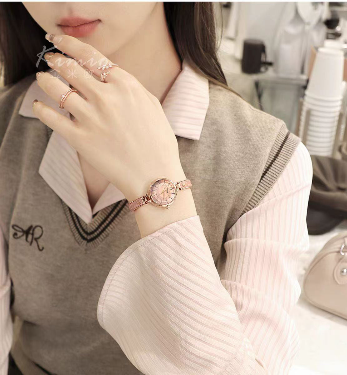 Dishidu Dishidu Women's Watch Bracelet Watch Exquisite Compact Women's Light Luxury Niche Quartz Women's Watch High Aesthetic