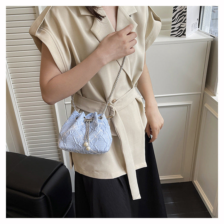 Cross-border Drawstring Bucket Small Bag for Women2025New Stylish Pleated Flower Bag Fashionable Round Chain Crossbody Bag