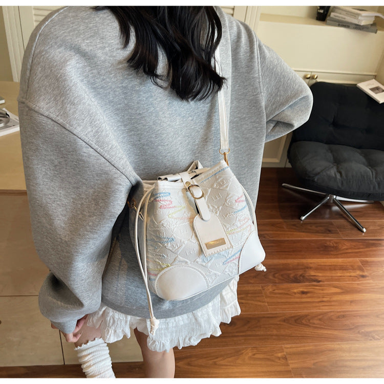 Drawstring Bucket Bag for Women New Style2025High-end Niche Super Popular Single Shoulder Bag Autumn Winter Versatile Crossbody Bag