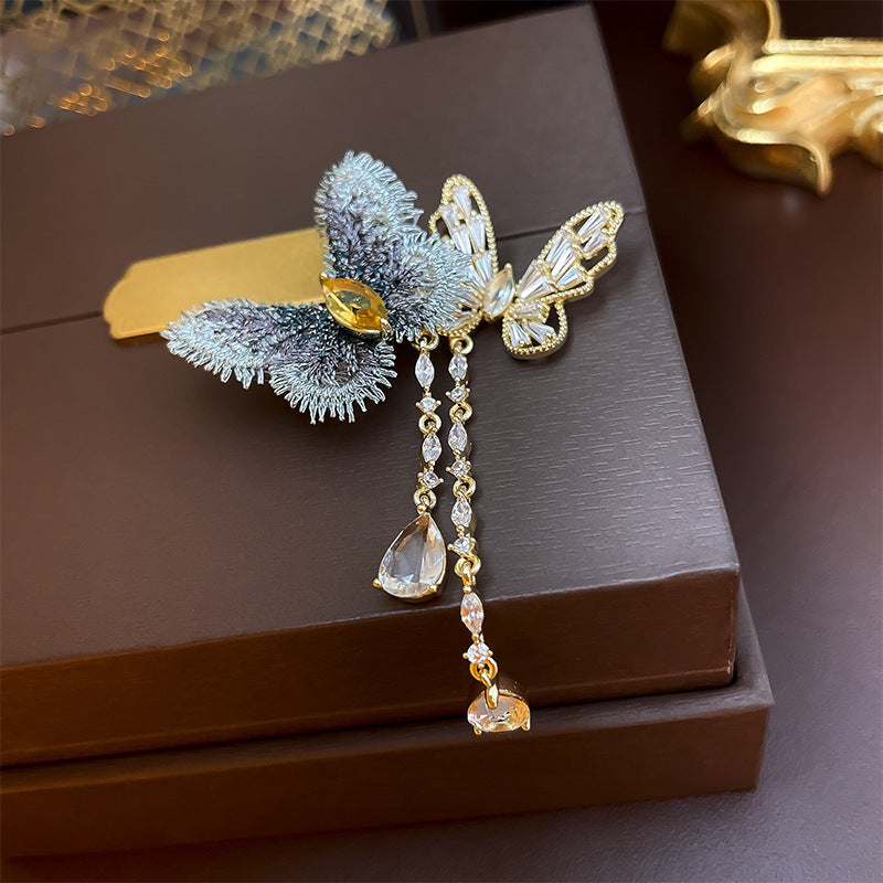 Inlaid Diamond Pearl Digital Flower Brooch French Light Luxury Elegant Pin Fashion Niche High-end Suit Accessory for Women
