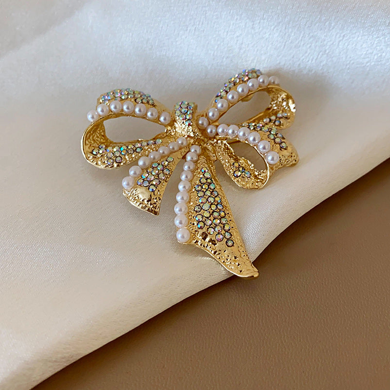 Inlaid Diamond Pearl Digital Flower Brooch French Light Luxury Elegant Pin Fashion Niche High-end Suit Accessory for Women