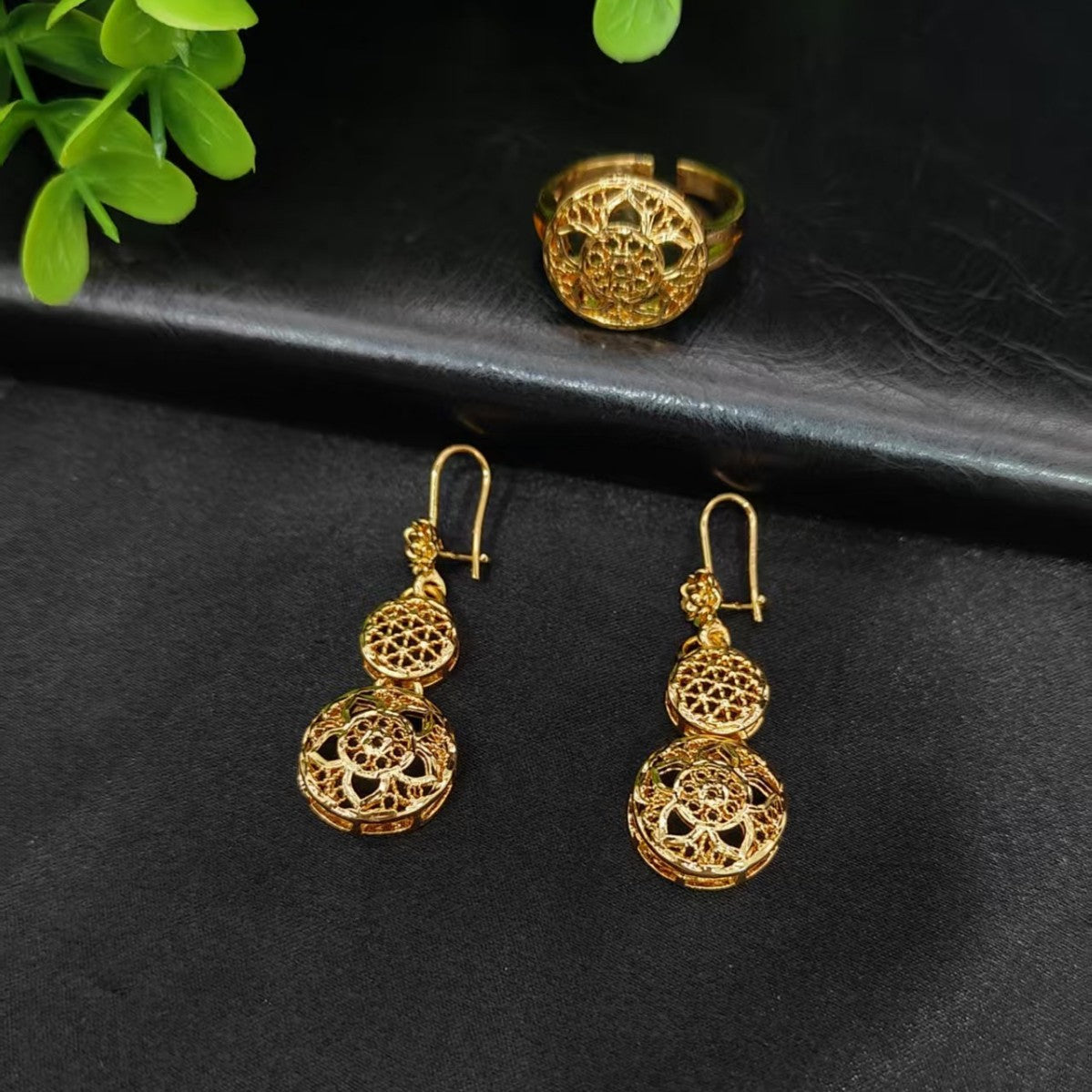 Hot Sale Recommendation Dubai24K Gold Women's Jewelry Set Middle Eastern Bride Necklace Earrings Ring Bracelet Four-Piece Set