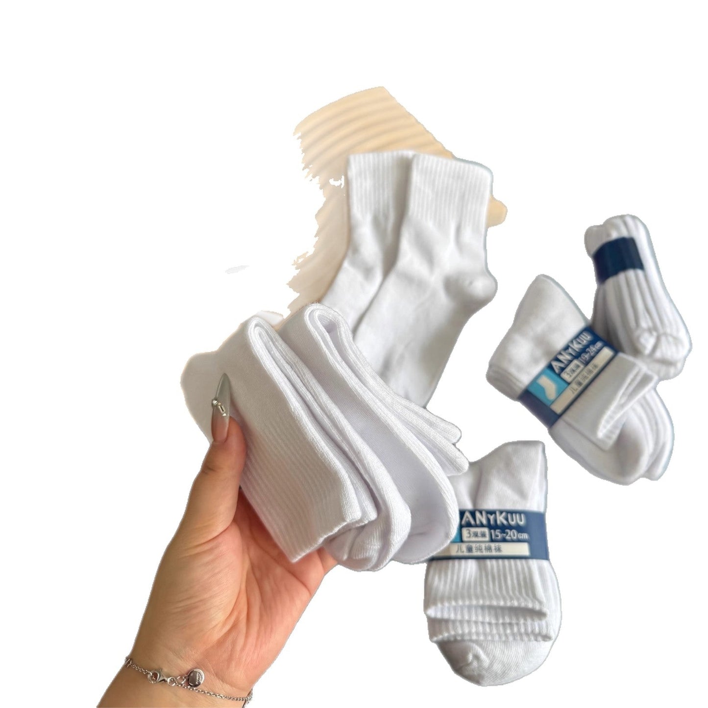 Children's Mid-Calf White Socks Moisture-Wicking Breathable Simple Sports Socks for Boys and Girls Comfortable and Durable White Socks http://detail.1688.com/offer/969182966859.html