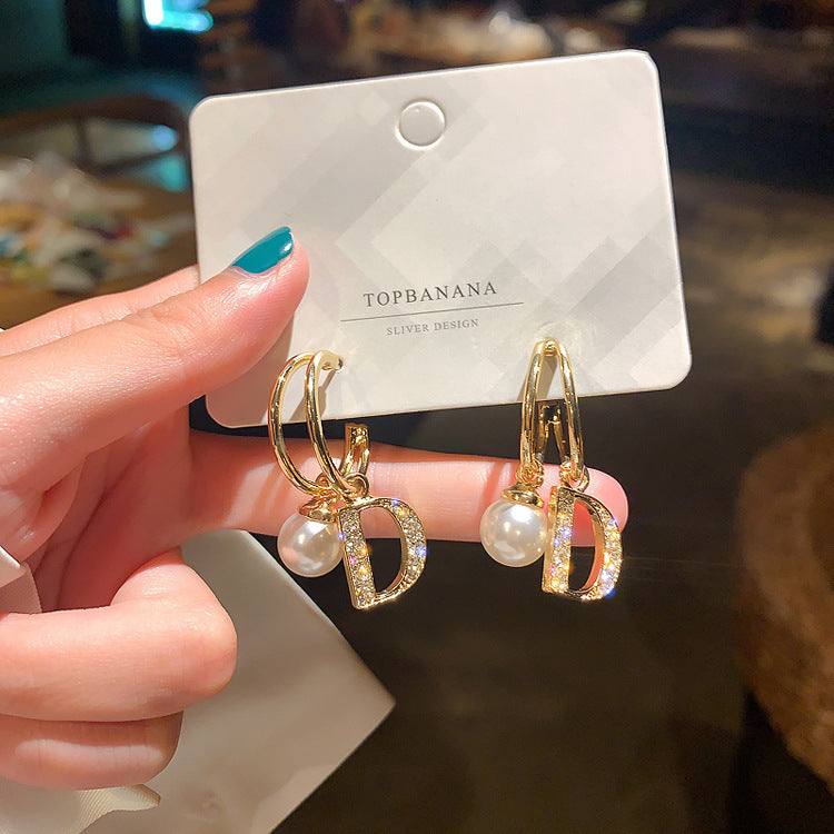 Pearl Earrings with a Sense of Sophistication Real Gold Electroplated Silver Needle French Retro Palace Style Earrings Versatile Ear Jewelry Wholesale