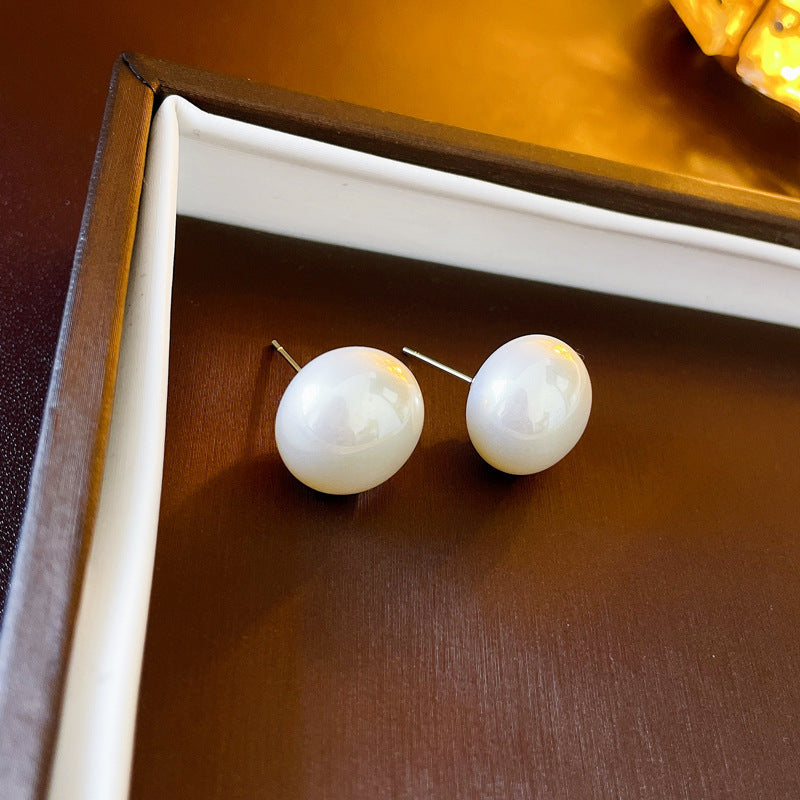 Pearl Earrings with a Sense of Sophistication Real Gold Electroplated Silver Needle French Retro Palace Style Earrings Versatile Ear Jewelry Wholesale
