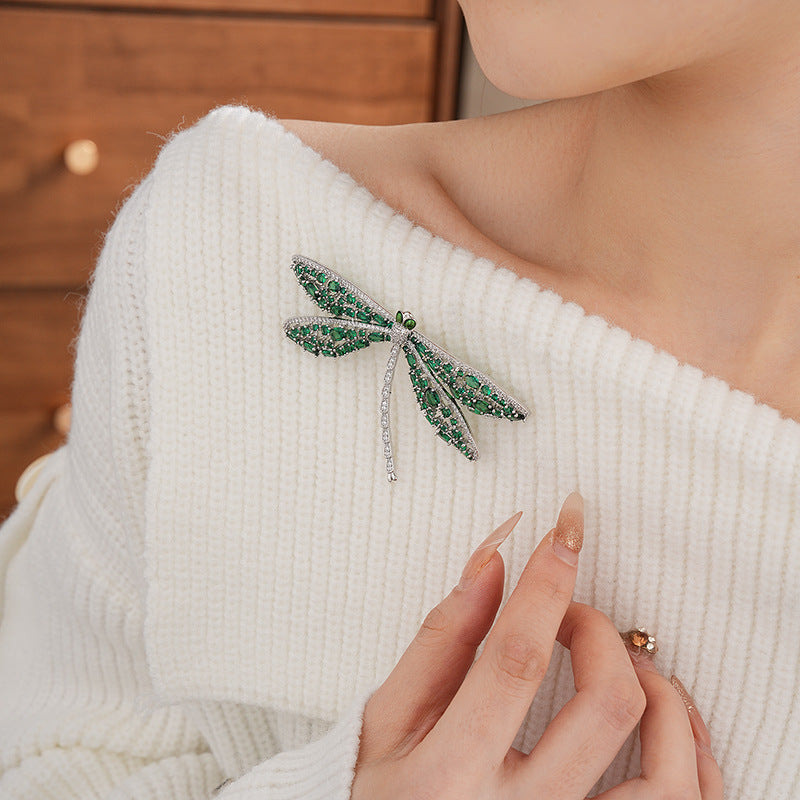 Green Zircon Hollow Dragonfly Brooch Light Luxury High-end Sense Elegant Brooch Fashion Unique Design Sense Accessories Wholesale