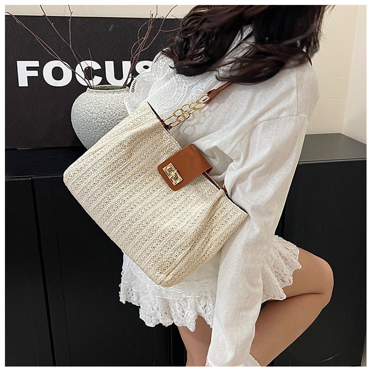 2025Women's Spring New Small Chanel Style Bag for Work Commute Versatile Straw Woven Large Capacity Wide Shoulder Strap Women's Single Shoulder Bag