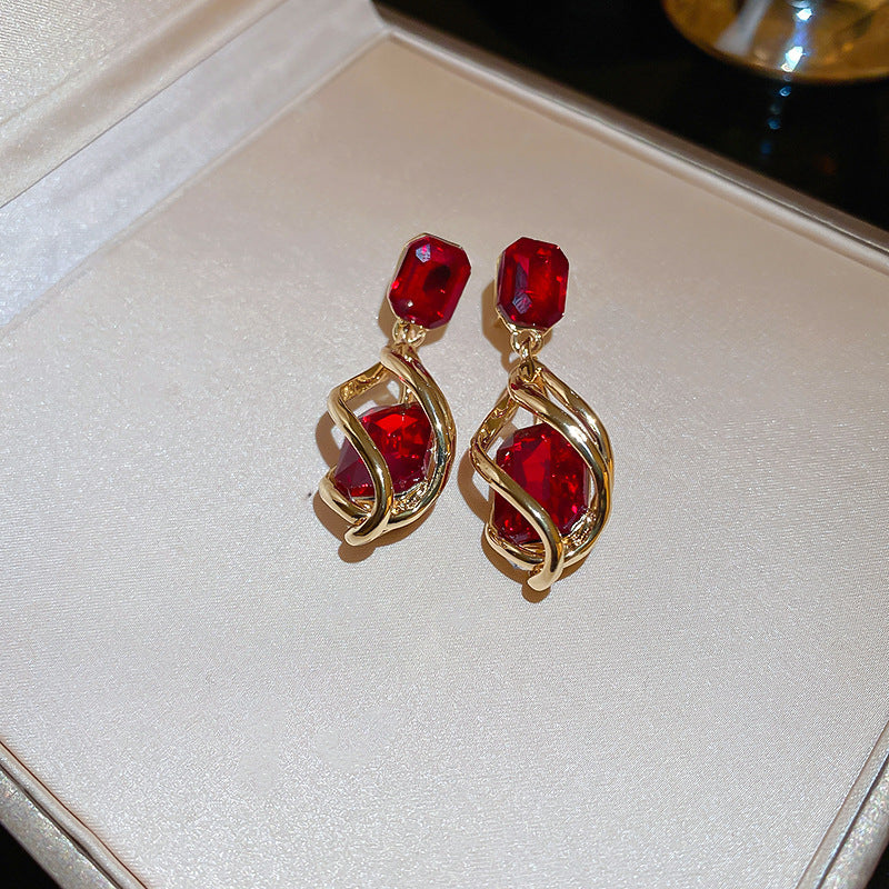 Silver Needle Ancora Red Oil Drop Geometric Earrings Niche Versatile Retro Elegant Studs High-end Fashion Earrings for Women