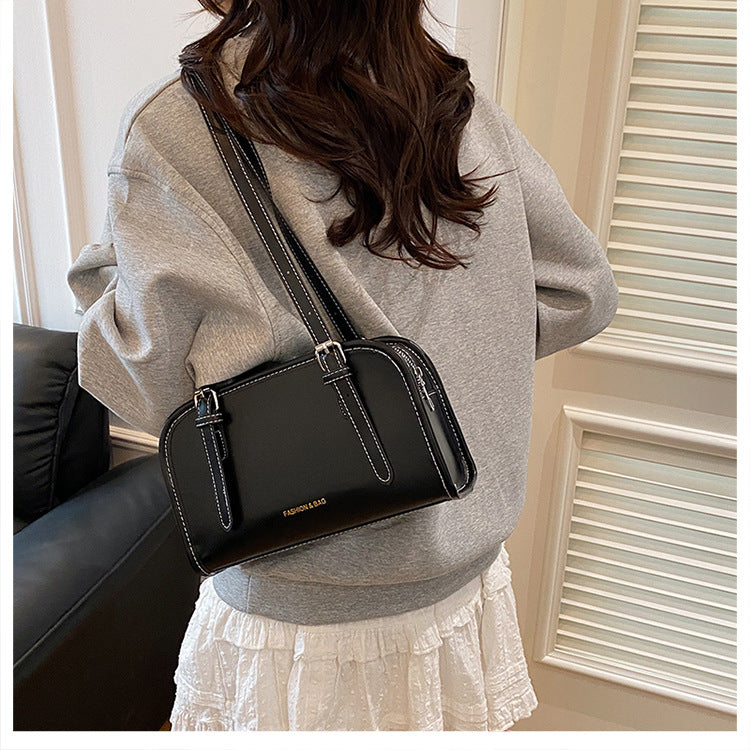 2025Spring New Crossbody Handbag Underarm Fashion Versatile Trendy Internet Celebrity Design High-Quality Texture Girlfriend Bag
