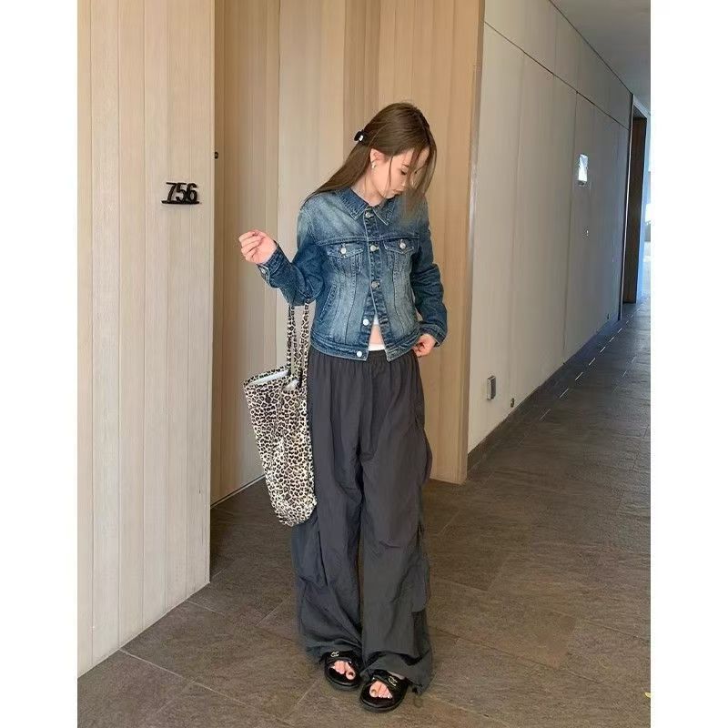 In-stock Short Cotton Jacket2025Winter Fleece-Lined New Cotton Jacket Loose Korean Style Denim Fur Collar Thickened Coat for Women