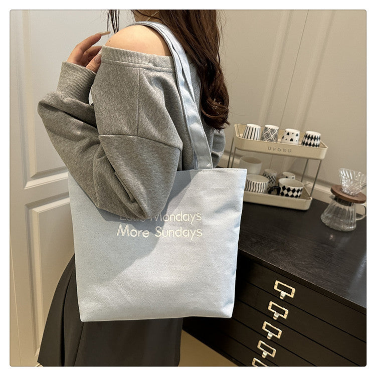 Vintage American Style Canvas Bag ins Large Capacity Student Commuter Artistic Single Shoulder Bag for Class Tote Bag for Women