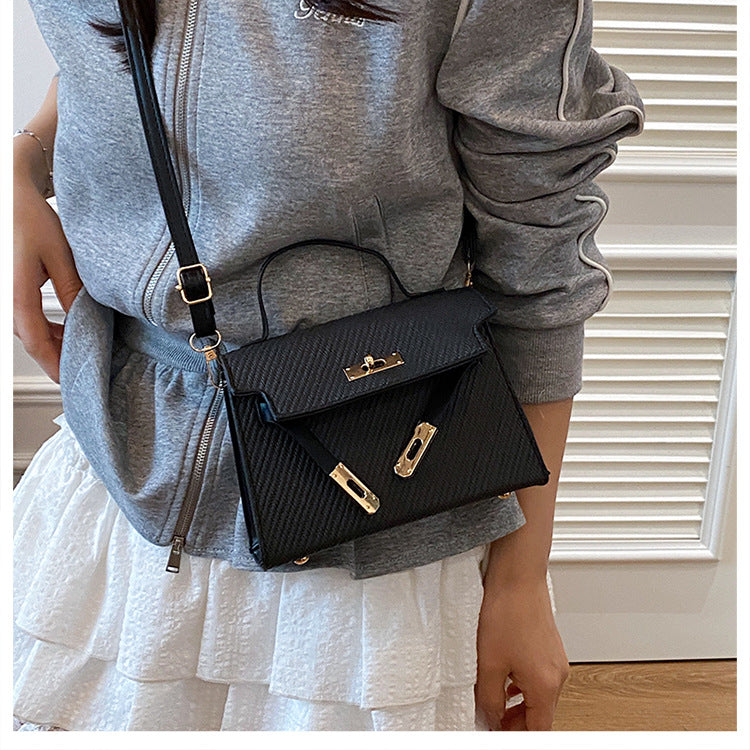 Bag2024New Fashion Small Square Bag Texture PU Handbag Retro Simple Shoulder Bag Trendy Versatile Crossbody