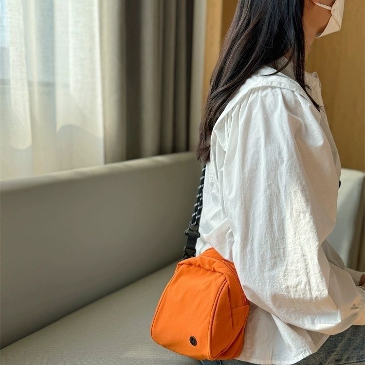 Work Commute Bag Super Popular Mobile Phone Women New Crossbody Handbag Mini Small Bag Portable Shoulder Bag