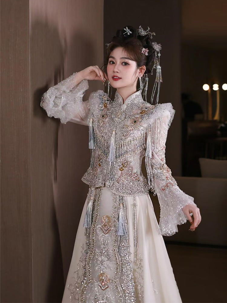 High-end silver Xiuhe Clothing New Model Rental Super Fairy2025Bridal Light Luxury Toast Dress Heavy Craft Dress Rental