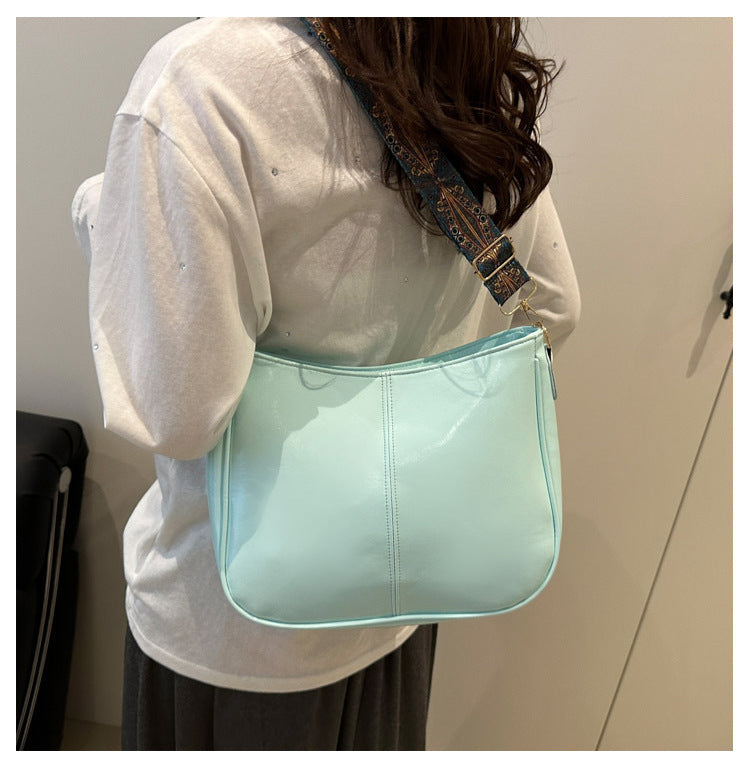 2025Summer New Women's Bag Simple Fashion Single Shoulder Bag European and American Trendy Women's Crossbody Bag Commuter Tote Bag