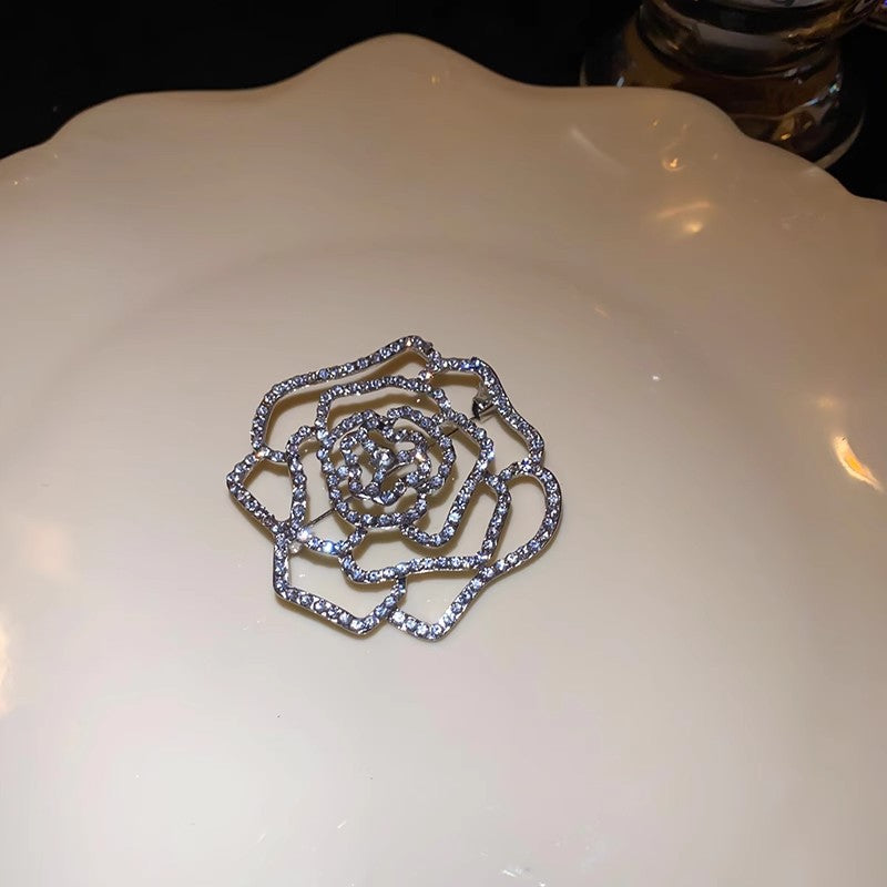 Real Gold Plated Zircon Flower Brooch Niche Light Luxury High-end Elegant Brooch High-end Women's Dress Accessories Wholesale