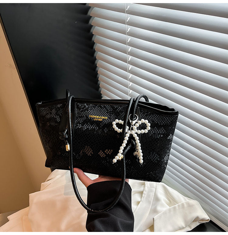 High-end stylish large-capacity women's bag2025New Spring and Summer Niche Single Shoulder Underarm Bag for Work and Commuting