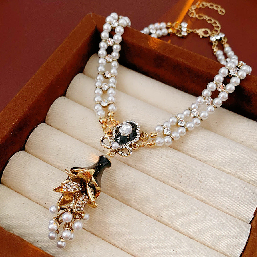 Medieval vintage Jewelry Set Silver Needle Oil Drop Flower Bow Pearl Earrings High-end Vintage Necklace