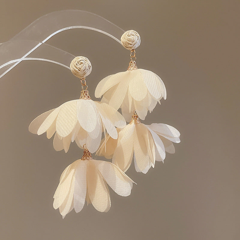 Beach Vacation Style Silver Needle Tassel Earrings Fashion Versatile Sweet Dopamine Earrings High-end Niche Earrings for Women
