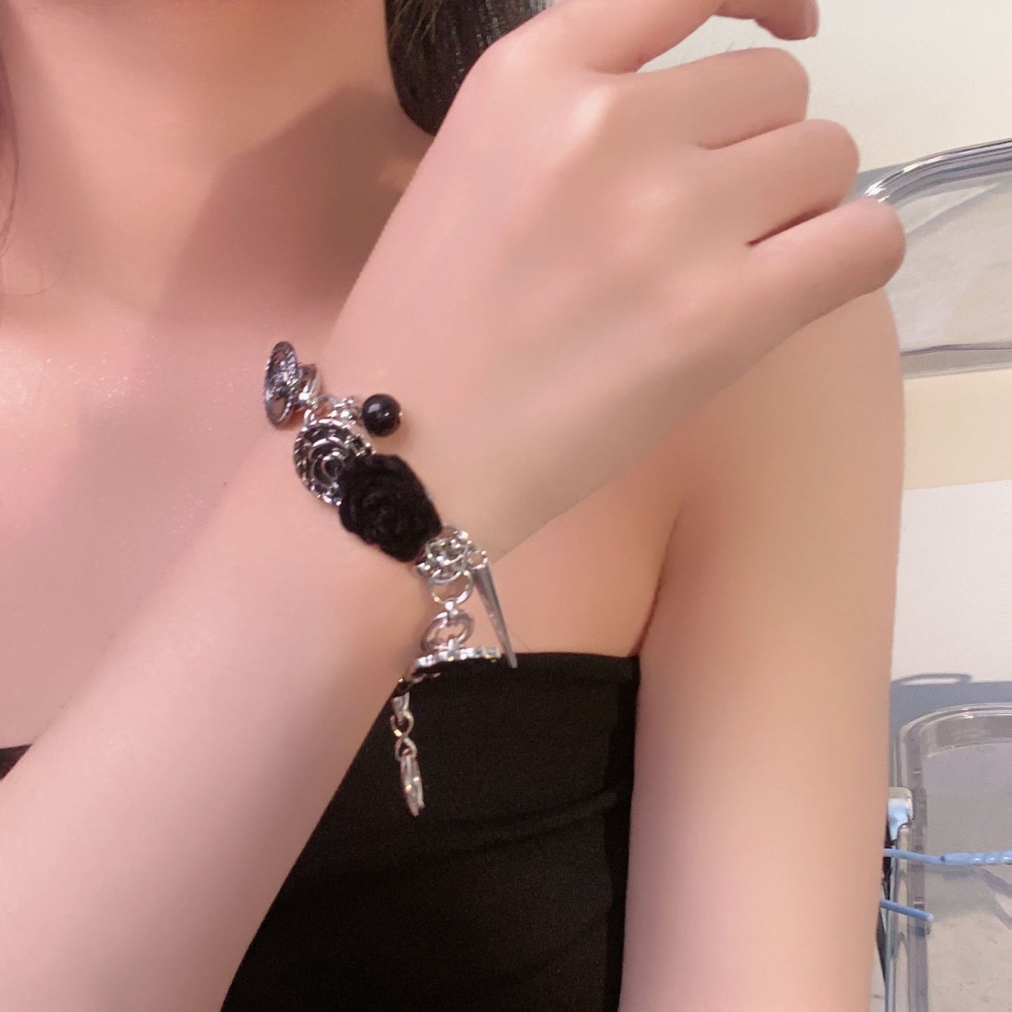 Light Luxury Niche Design Y2K Necklace Bracelet Set Elegant Versatile Sweet Cool Spicy Girl Choker High-end Collarbone Chain