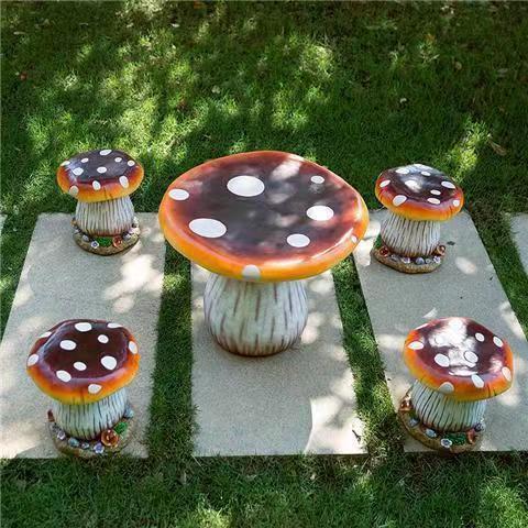 Outdoor fiberglass mushroom table and chair ornament Yard Table Courtyard Garden Kindergarten Garden Landscape Sculpture Ornament
