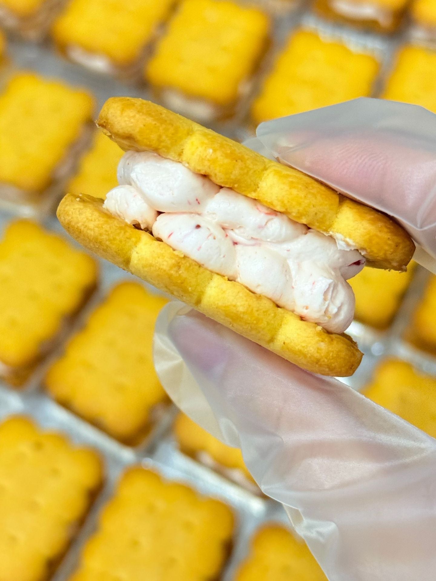 Frozen Chewy Butter Sandwich Cookies Matcha Chocolate Multi-flavor Ice Cream Texture Cake Snacks Factory