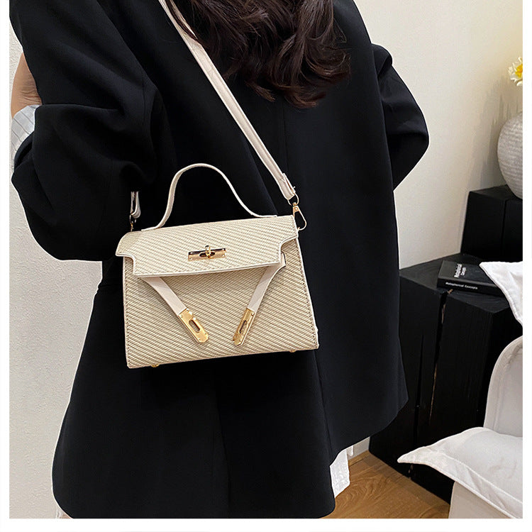 Bag2024New Fashion Small Square Bag Texture PU Handbag Retro Simple Shoulder Bag Trendy Versatile Crossbody