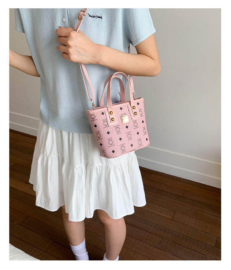 Large Capacity Stylish Versatile Korean Version ins Women's Bag2025New fashionable and high-end one-shoulder tote bag