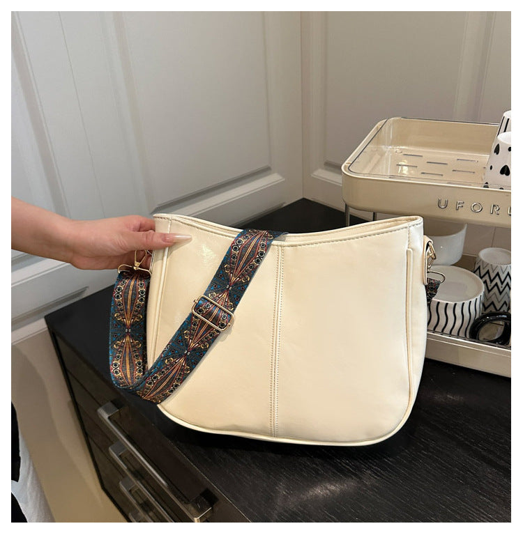 2025Summer New Women's Bag Simple Fashion Single Shoulder Bag European and American Trendy Women's Crossbody Bag Commuter Tote Bag
