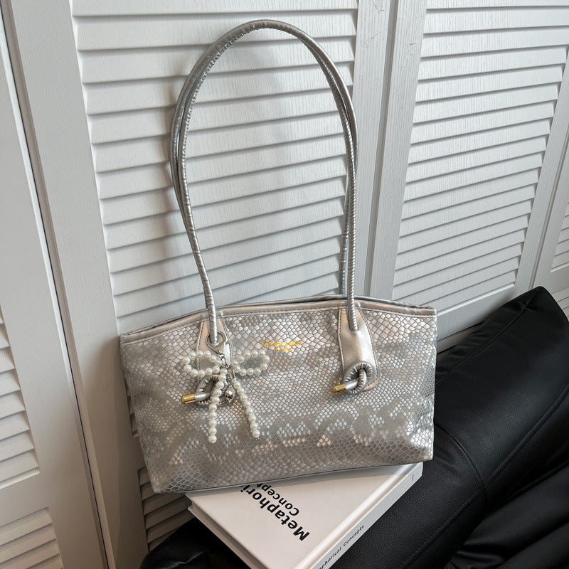 High-end stylish large-capacity women's bag2025New Spring and Summer Niche Single Shoulder Underarm Bag for Work and Commuting