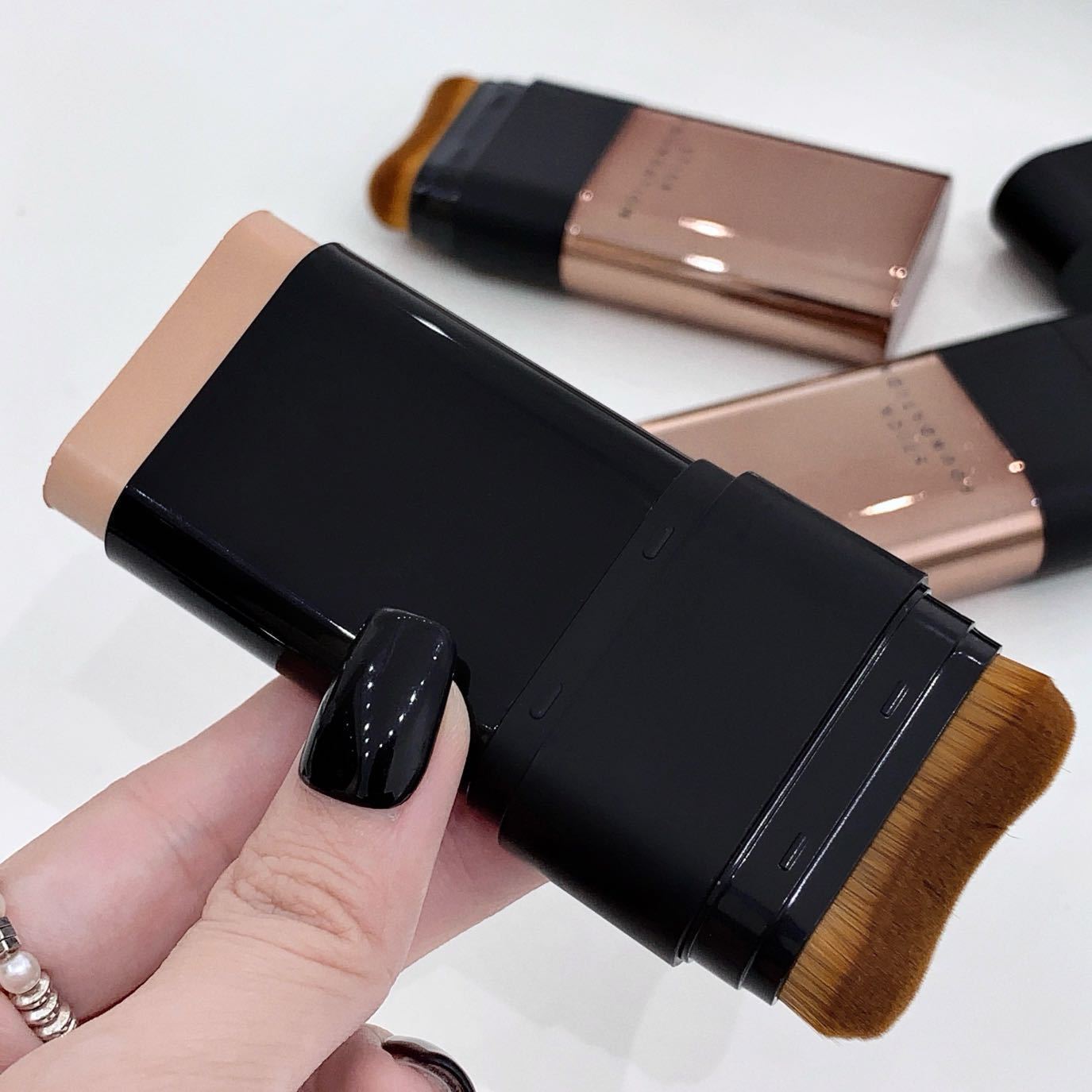 kakashow Beauty Skin Hydrating Foundation Stick Flawless Base Makeup Concealer Long-lasting Non-cakey Creamy Skin Brightening C435