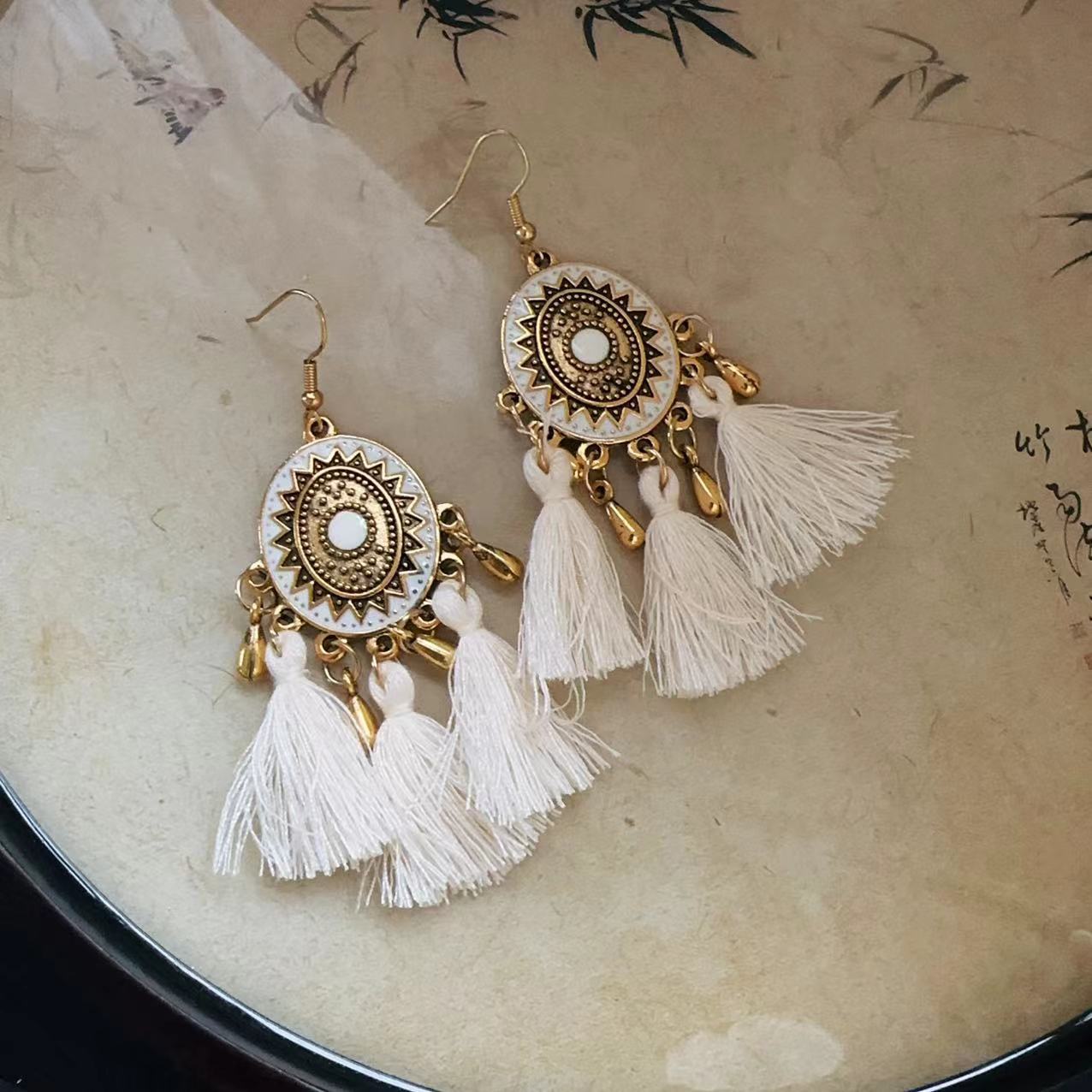 Bohemian Style Earrings for Women2025New Hot-Selling High-End Ethnic Style Unique Exaggerated Earrings Elegant Ear Jewelry