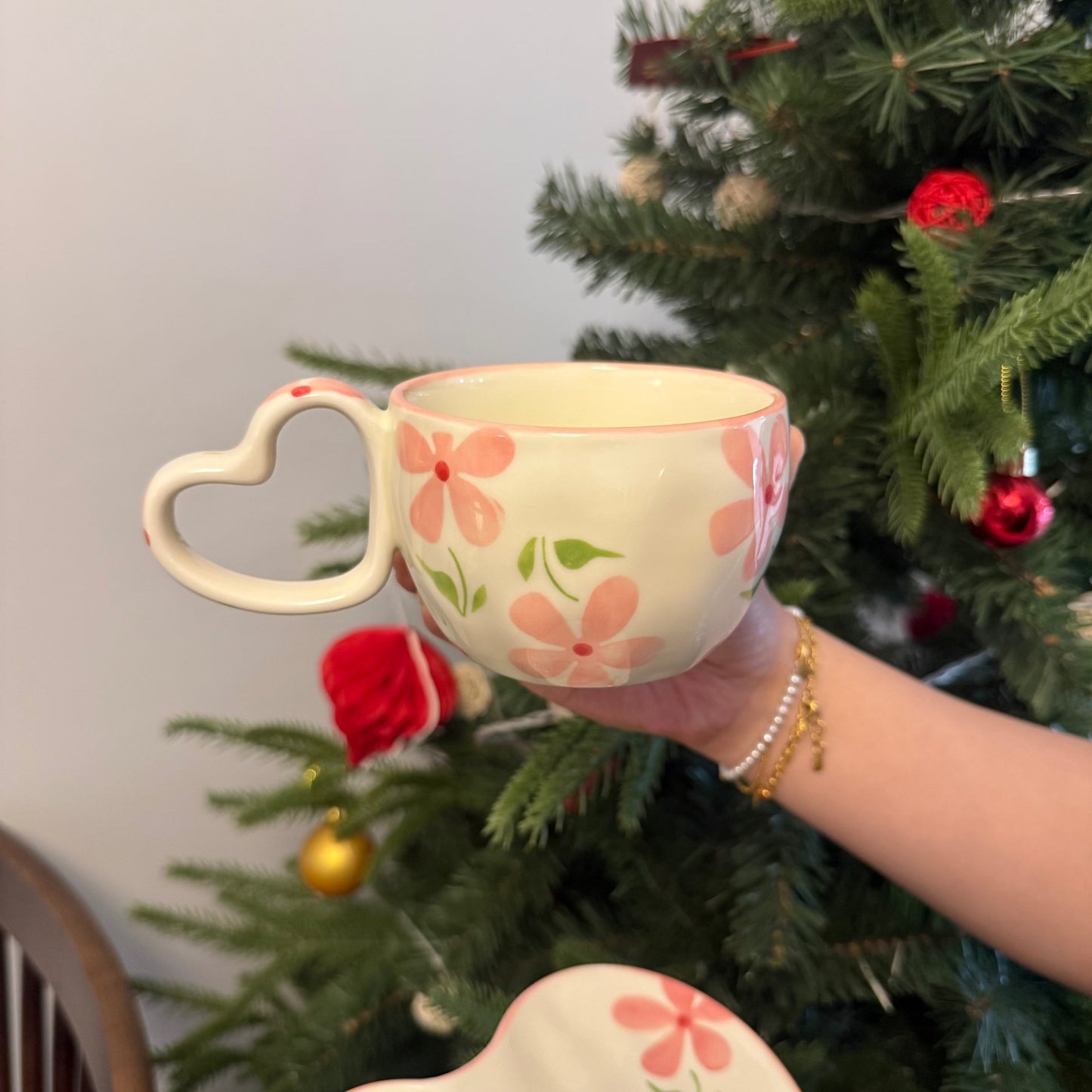 Korean Style ins Wind Hand-painted Heart Ceramic Cup and Saucer Hand Pinched Irregular Heart-Shaped Coffee Cup and Saucer Afternoon Tea Cup and Saucer