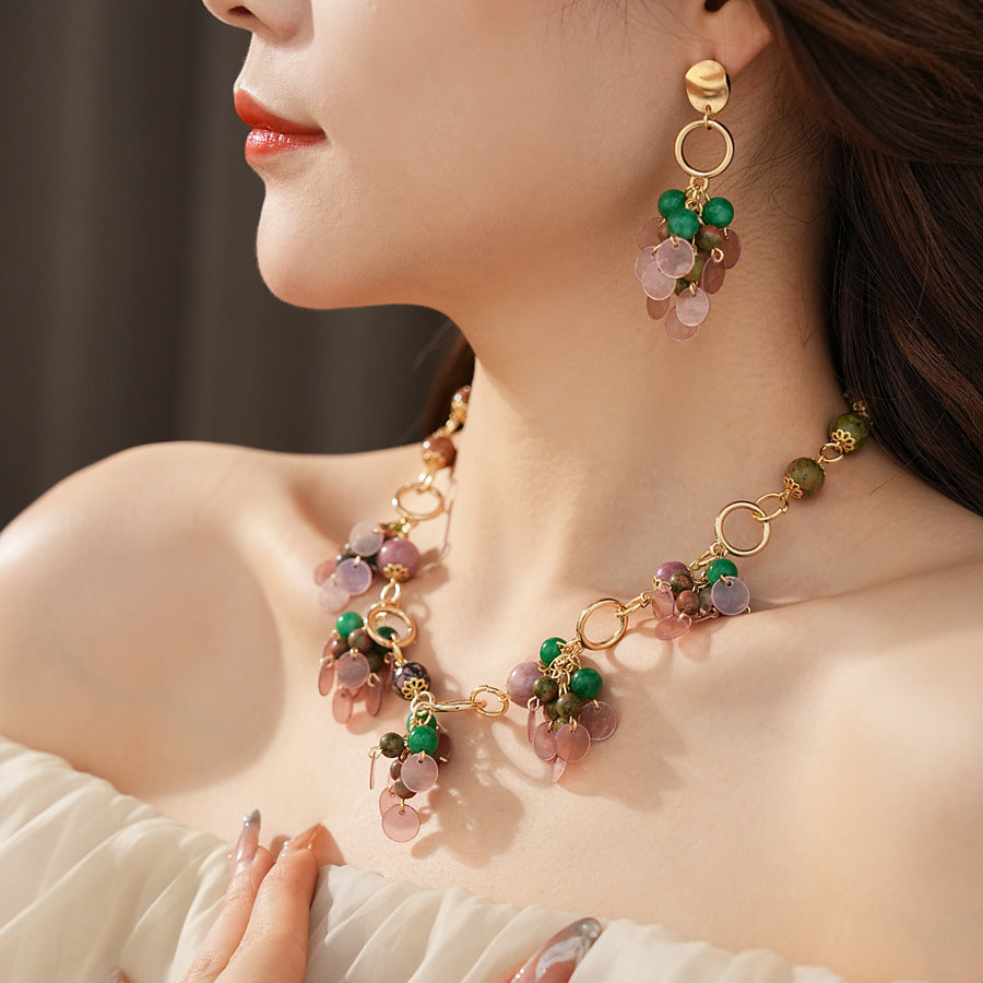 Medieval vintage Jewelry Set Natural Stone Shell Tassel Pendant Earrings Light Luxury High-end Vintage Necklace